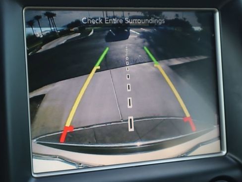 Used 2015 Jeep Grand Cherokee Limited image 15