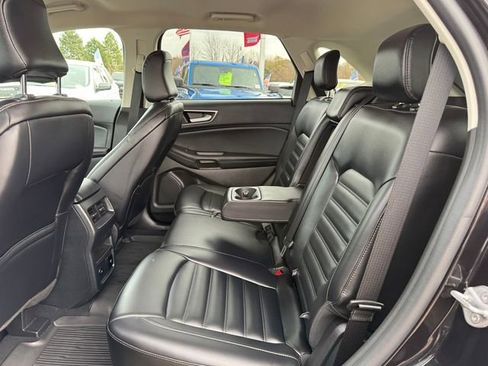 Certified 2024 Ford Edge SEL w/ Convenience Package image 9