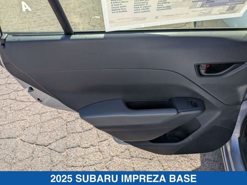 Certified 2025 Subaru Impreza 2.0i image 9