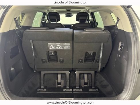 Used 2025 Kia Carnival SX Prestige FWD image 16