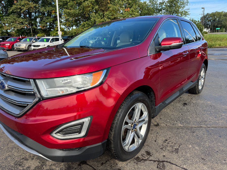 Used 2018 Ford Edge Titanium w/ Technology Package FWD image 9