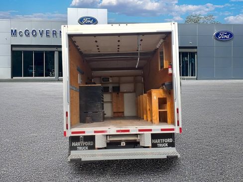 Used 2023 Ford E-450 and Econoline 450 Super Duty RWD image 11