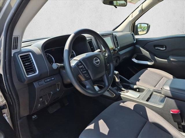 Used 2024 Nissan Frontier SV RWD image 6