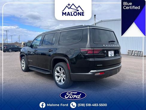 Used 2022 Jeep Wagoneer Series II AWD/4WD image 3