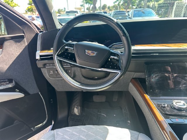 Certified 2025 Cadillac Escalade ESV Sport Platinum AWD/4WD image 13