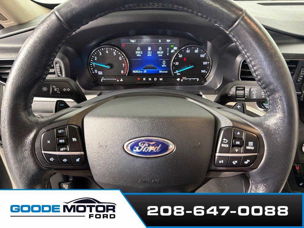 Used 2020 Ford Explorer XLT w/ Equipment Group 202A AWD/4WD image 14
