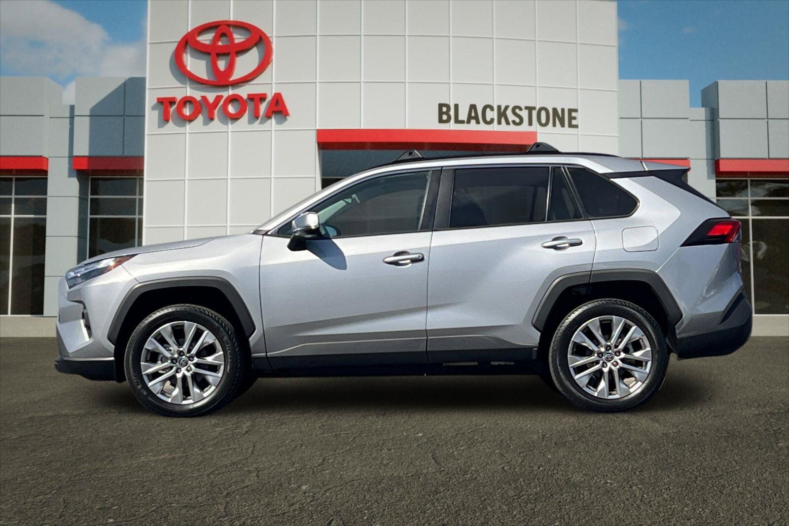 Used 2024 Toyota RAV4 XLE Premium w/ Weather Package FWD image 6