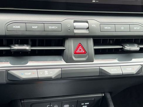 New 2025 Kia K4 EX image 22