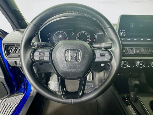 Used 2023 Honda Civic Sport image 15