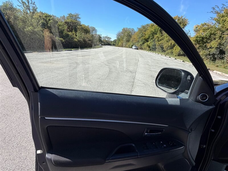Used 2012 Mitsubishi Outlander Sport SE FWD image 21