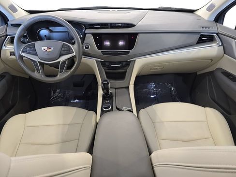 Used 2024 Cadillac XT5 Premium Luxury AWD/4WD image 10