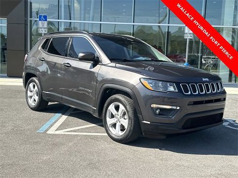 Used 2020 Jeep Compass Latitude image 4