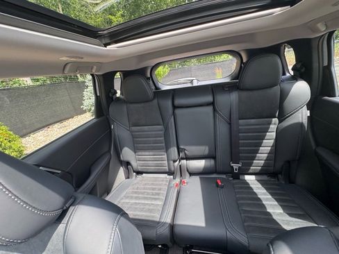 New 2025 Mitsubishi Outlander SE image 38