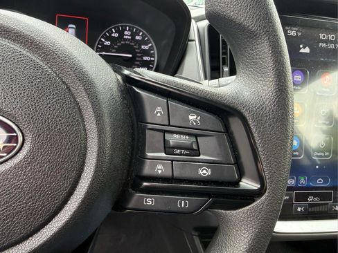 Used 2024 Subaru Crosstrek 2.0i Premium AWD/4WD image 31