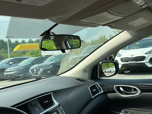 Used 2019 Nissan Sentra SV FWD image 22