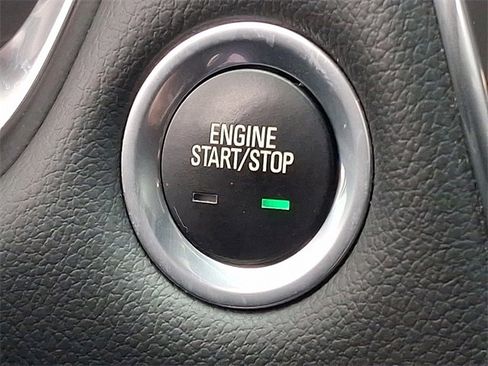 Used 2021 Chevrolet Traverse RS image 20