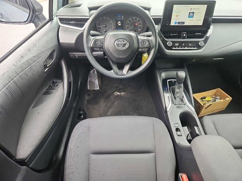 Used 2024 Toyota Corolla LE FWD image 11