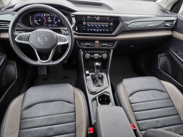 Used 2024 Volkswagen Taos SEL AWD/4WD image 18