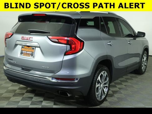 Used 2020 GMC Terrain SLT w/ Preferred Package image 12