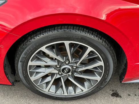 Used 2021 Hyundai Sonata Limited w/ Preferred Accessory Package image 13