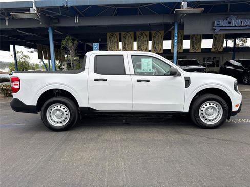 Used 2025 Ford Maverick XL image 7