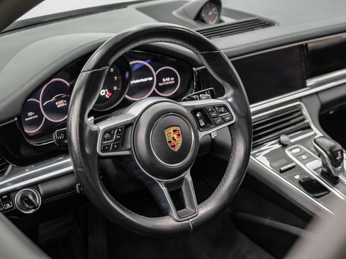 Used 2019 Porsche Panamera 4 image 13