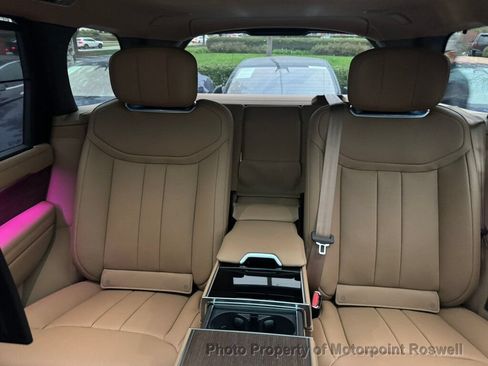 Used 2025 Land Rover Range Rover Long Wheelbase Autobiography AWD/4WD image 32