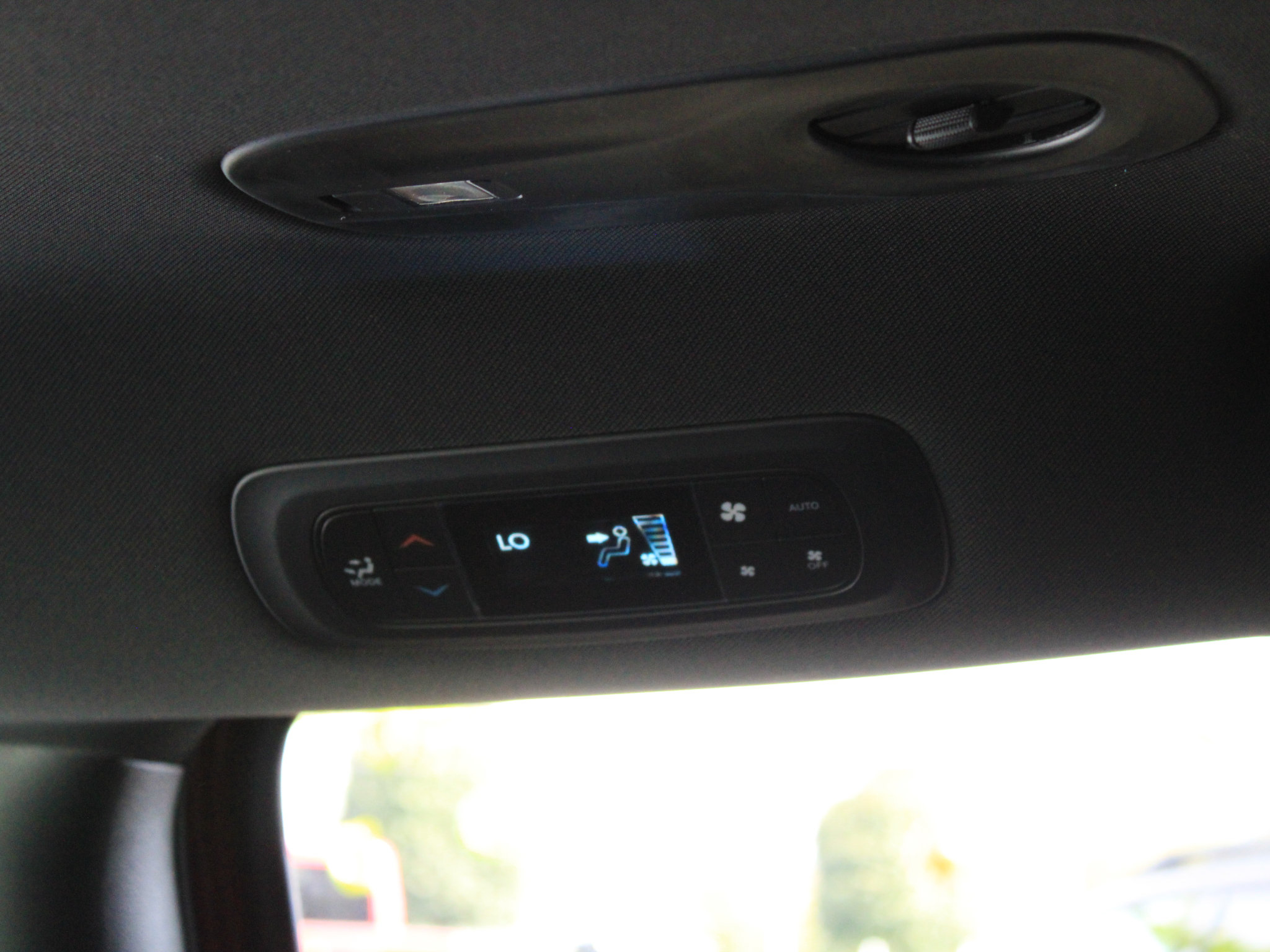 New 2027 Chrysler Pacifica Select FWD image 28
