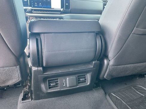 Used 2022 Chevrolet Silverado 1500 LT AWD/4WD image 20