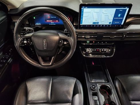 Used 2023 Lincoln Corsair Reserve image 44