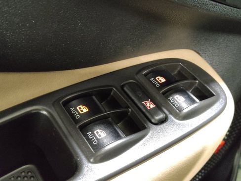 Used 2016 FIAT 500L Trekking FWD image 27