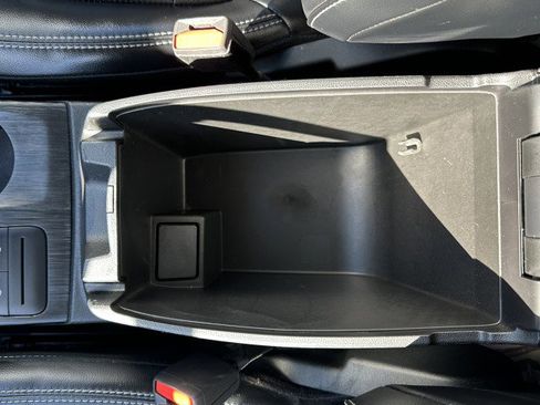 Used 2022 Ford Escape Titanium w/ Class II Trailer Tow Package image 31