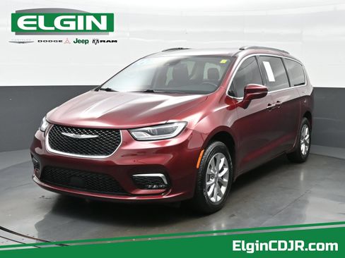 Used 2022 Chrysler Pacifica Touring-L AWD/4WD image 1