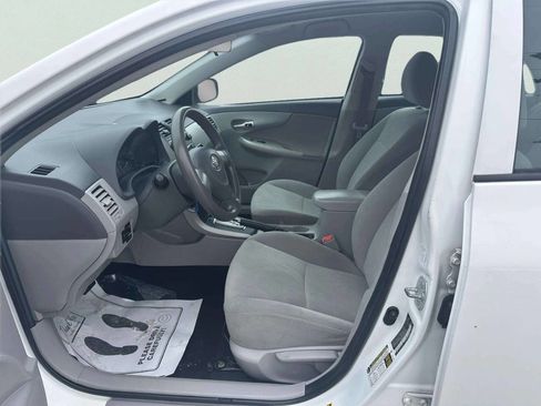 Used 2010 Toyota Corolla LE image 10