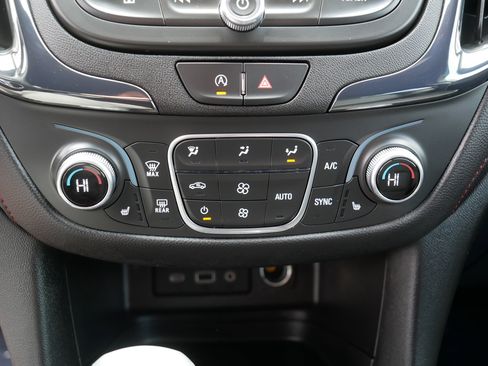 Used 2024 Chevrolet Equinox RS w/ RS Leather Package AWD/4WD image 23