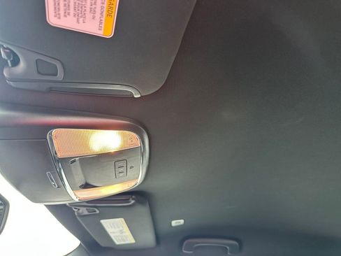 Used 2023 Dodge Charger R/T w/ Harman/Kardon Audio Group image 18