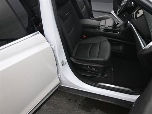 Certified 2025 Cadillac XT5 Premium Luxury image 19