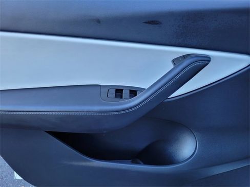 Used 2020 Tesla Model Y Performance image 22