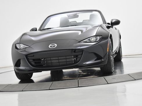 New 2026 MAZDA MX-5 Miata Grand Touring w/ Weather Package RWD image 15