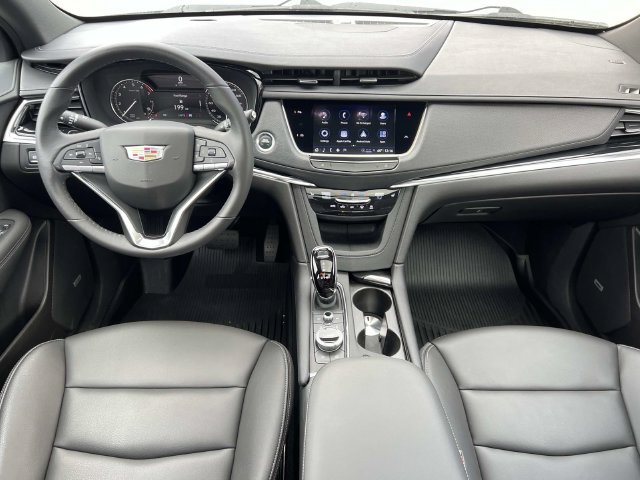 Certified 2024 Cadillac XT6 Luxury w/ LPO, Floor Liner Package AWD/4WD image 13