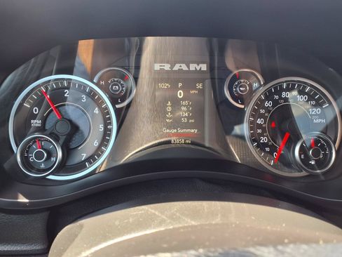 Used 2022 RAM 2500 Big Horn AWD/4WD image 14