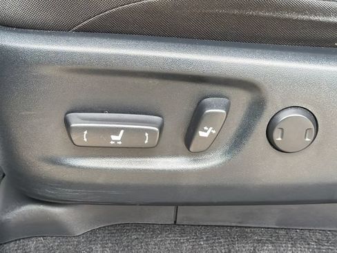 Used 2023 Toyota 4Runner SR5 AWD/4WD image 17