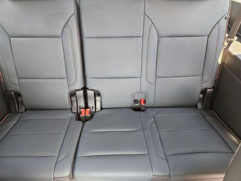 New 2026 GMC Yukon XL AT4 w/ AT4 Premium Package AWD/4WD image 29
