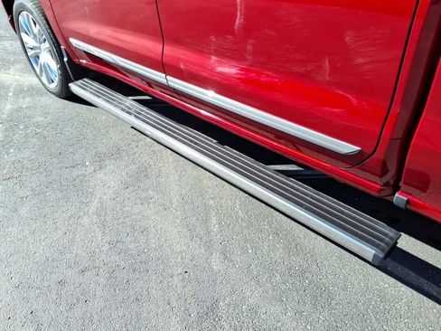 Used 2025 Chevrolet Silverado 1500 High Country AWD/4WD image 18
