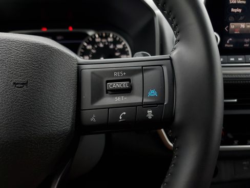 Used 2025 Nissan Rogue SV FWD image 20