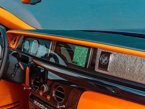 Used 2018 Rolls-Royce Phantom Sedan RWD image 64