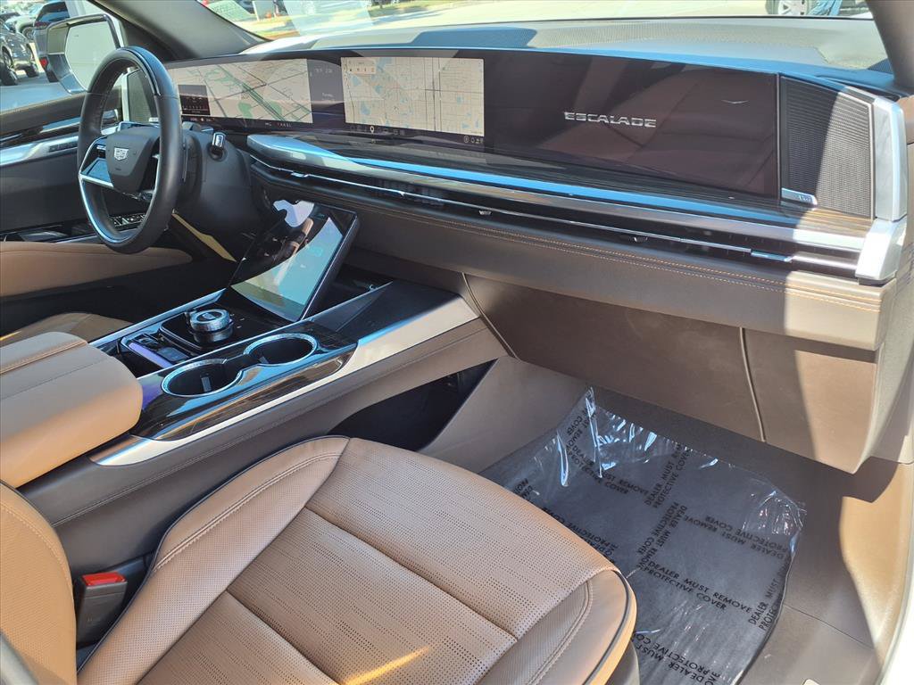 Certified 2025 Cadillac Escalade Premium Luxury w/ Touring Package AWD/4WD image 8