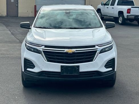 Used 2022 Chevrolet Equinox LS w/ LPO, Floor Liner Package AWD/4WD image 10
