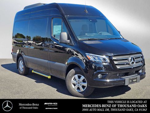 Used 2024 Mercedes-Benz Sprinter 2500 image 1