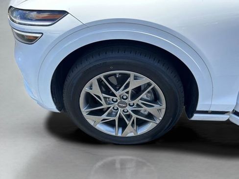 Used 2025 Genesis GV70 2.5T AWD/4WD image 37